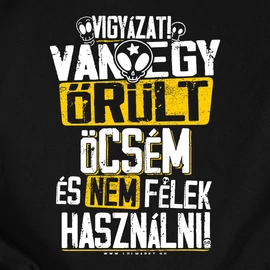 Vigyázat van egy... férfi póló (Fekete)