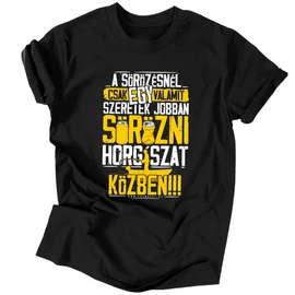 Sörözni horgászat közben férfi póló (Fekete)