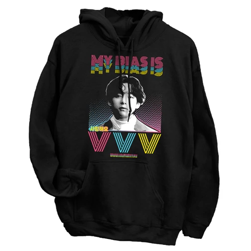 My Bias Is V kapucnis pulóver (Fekete)