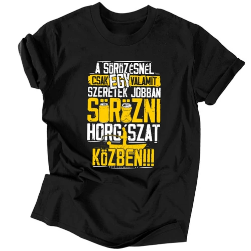 Sörözni horgászat közben férfi póló (Fekete)