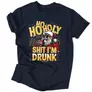 Kép 3/3 - Ho-ho-holy shit i'm drunk férfi póló (Sötétkék)