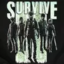Kép 2/5 - Survive férfi póló (B_fekete)