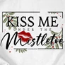 Kép 2/2 - Kiss me under the mistletoe női póló (Fehér)
