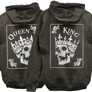 Queen & King koponyás kapucnis pulóverek (hátul nyomott) (Grafit)