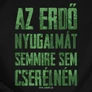 Kép 2/3 - Az erdő nyugalmát kapucnis pulóver (B_Fekete)
