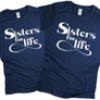 Kép 8/11 - Sisters for life női póló szett (sötétkék)